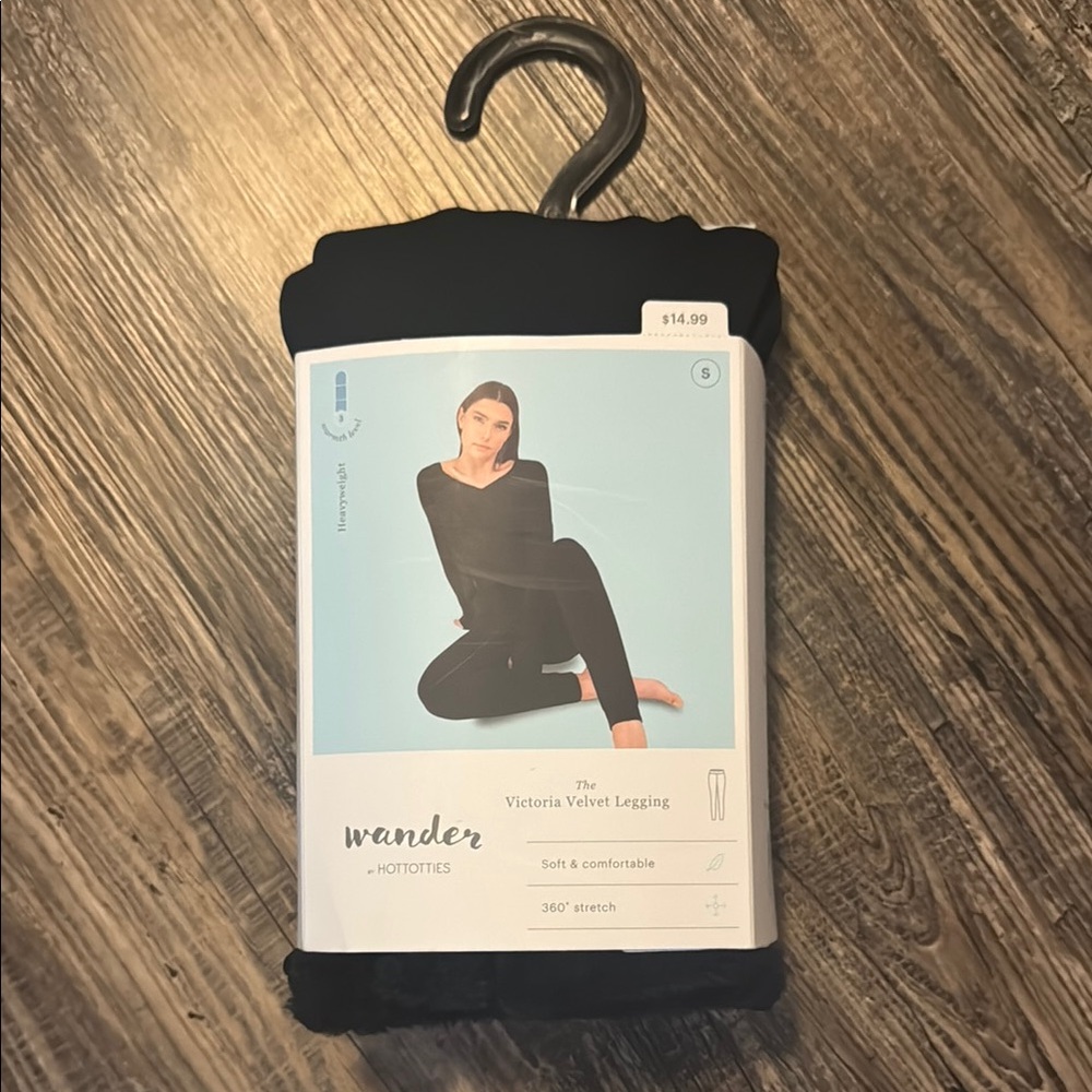 Wander The Victoria Velvet Leggings